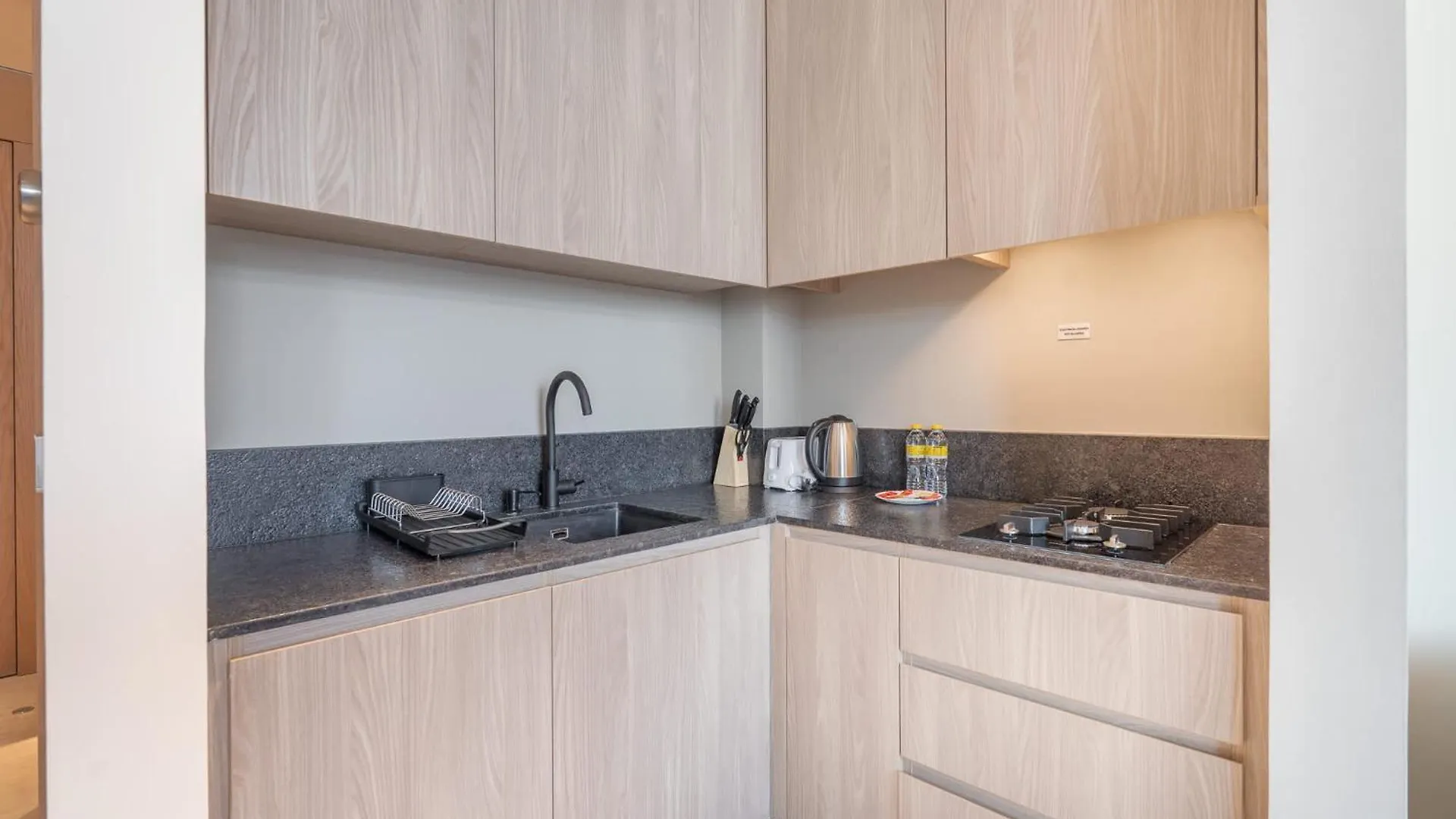 Apartment Perfect Studio For Your Stay In Jvc That Sleeps 2 Dubai