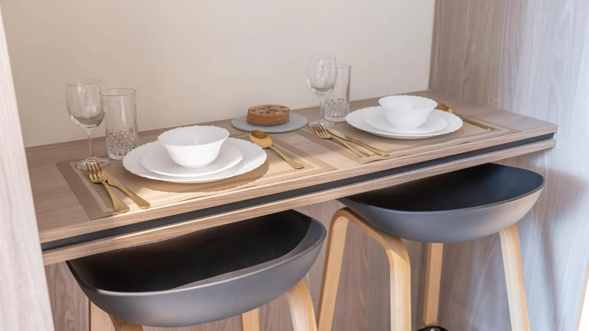 Perfect Studio For Your Stay In Jvc That Sleeps 2 Dubai 0*,