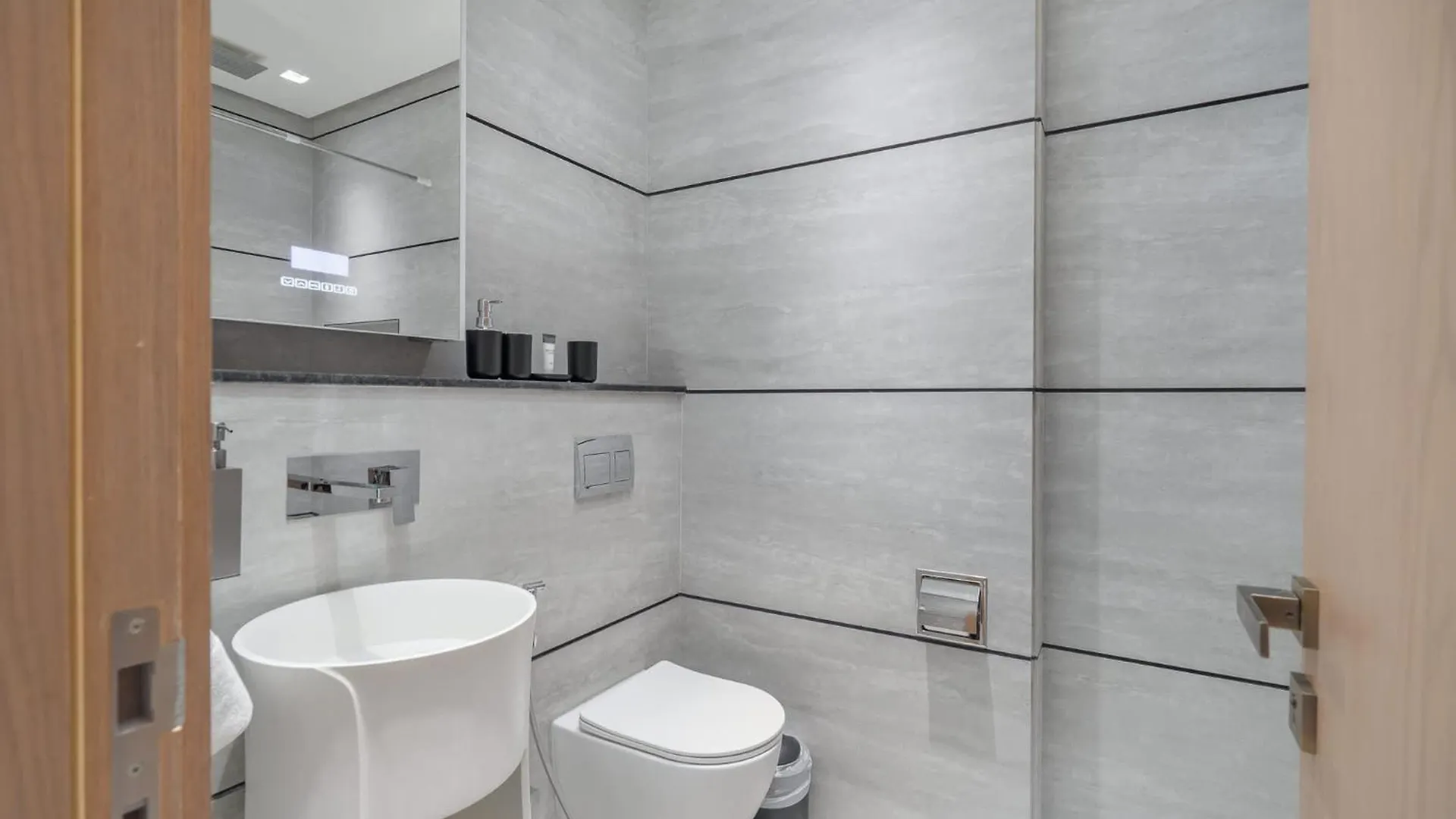 Perfect Studio For Your Stay In Jvc That Sleeps 2 Dubai